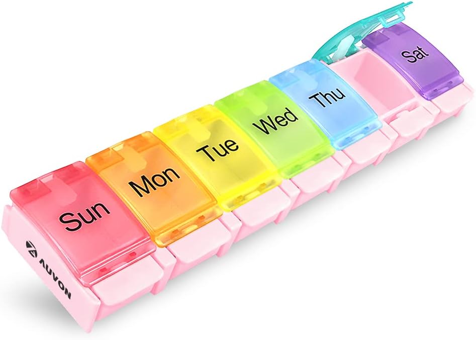 AUVON Weekly Pill Organizer Arthritis Friendly, BPA Free Travel 7 Day Pill Box Case med Spring Open Design och Large Compartment för att hålla vitaminer, Cod Liver Oil, kosttillskott och medicinering