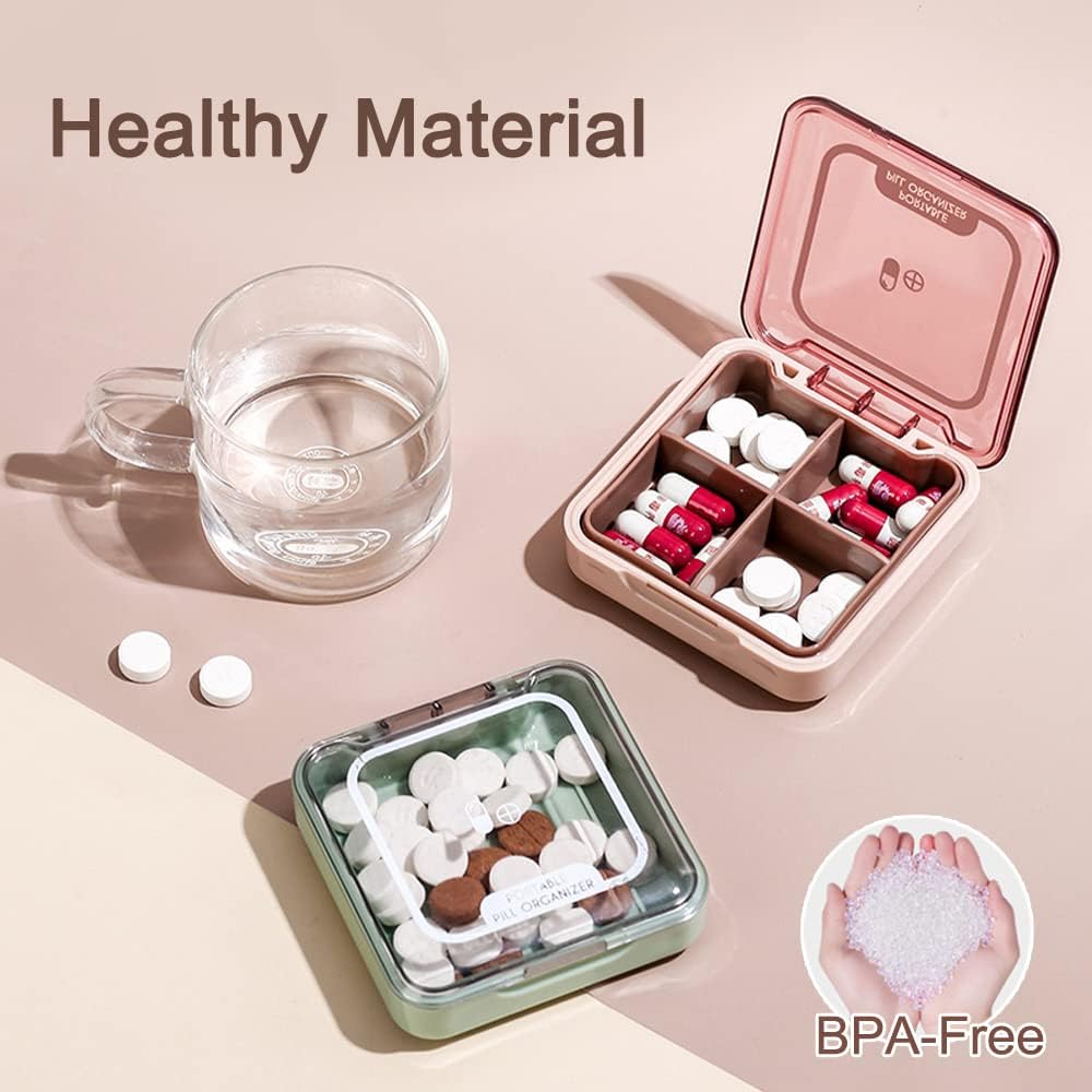 Small Pill Box, BPA Free Pill Case med 4 stora kompartmenster för att hålla vitaminer, fuktsäkra portabla piller Box Organiser för resor (gröna)