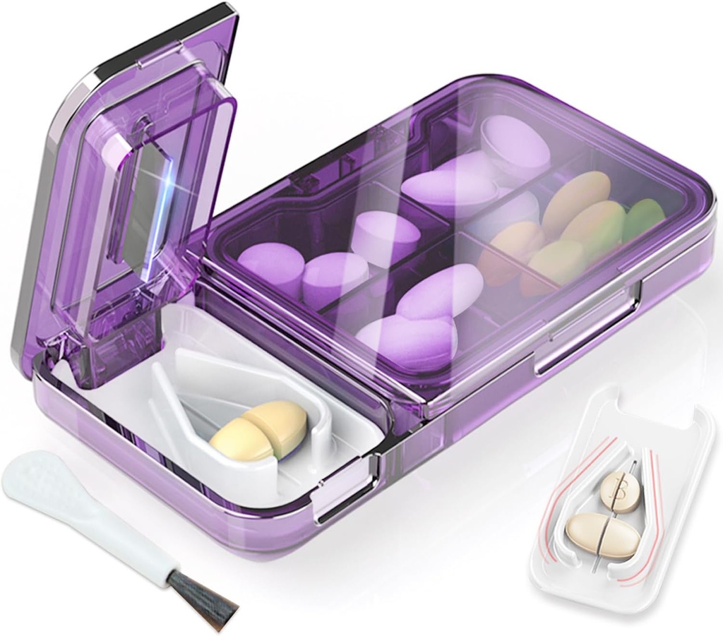 Pill Cutter Splitter för små eller små piller. 2-i-1 Travel Pill Box & Pill Splitter - Large Capacity 4 Compartments Pill Organizer - Detachable Nonslip V-Shaped Pad. Wrap-Around Blade Guard (Purple)