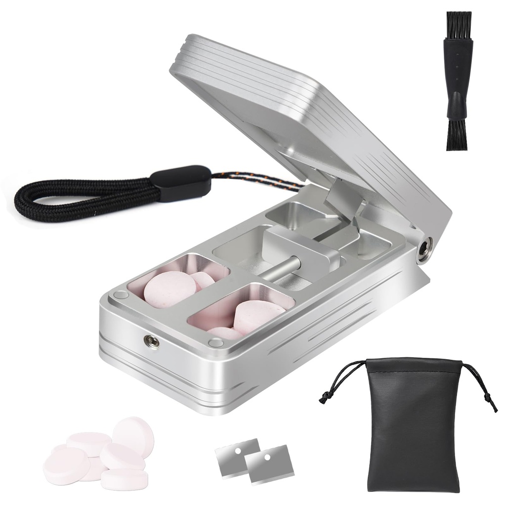 Pill Cutter för små och små piller, Professional Aluminum Pill Splitter med Auto Centering Device och 2 Replaceable Stainless Steel Blades, Portable Pill Splitter med PU Case (Silver)