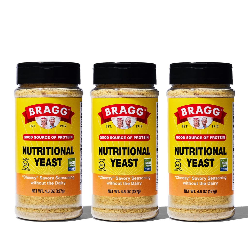 Bragg Nutritional Yeast Seasoning - Vegan, Gluten Free Cheese Flakes - Bra källa av protein och vitaminer - Nutritious Savory Parmesan Cheese Substitute - Non GMO Verified, 4,5 ounce, 3-Pack