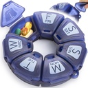 Round Weekly Pill Organizer, TPU Rubberized, Travel Pill Container 7 Day, med 7 stora kompartement, bra för dagliga vitaminer och tillskott, Söt Pill Case med stora brev och Braille (Blue)
